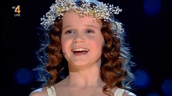 Amira Willighagen Ave Maria ( HD Quality) Semi Finals Hollands Got Talent 21 December