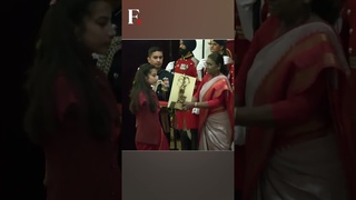 Indias Bulls-Eye Girl Sheetal Devi Receives Arjuna Award | Subscribe to Firstpost