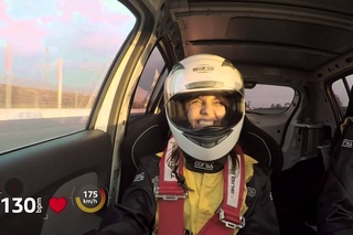 Renault Sandero R.S. on track with the new R.S. monitor