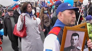 Аэропорт Рощино с самолетом впереди на парад 9 мая 2017