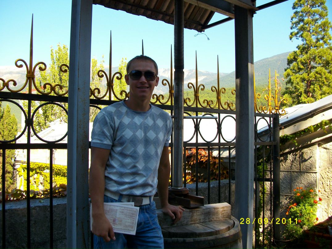 Юра Хмель | Sydney