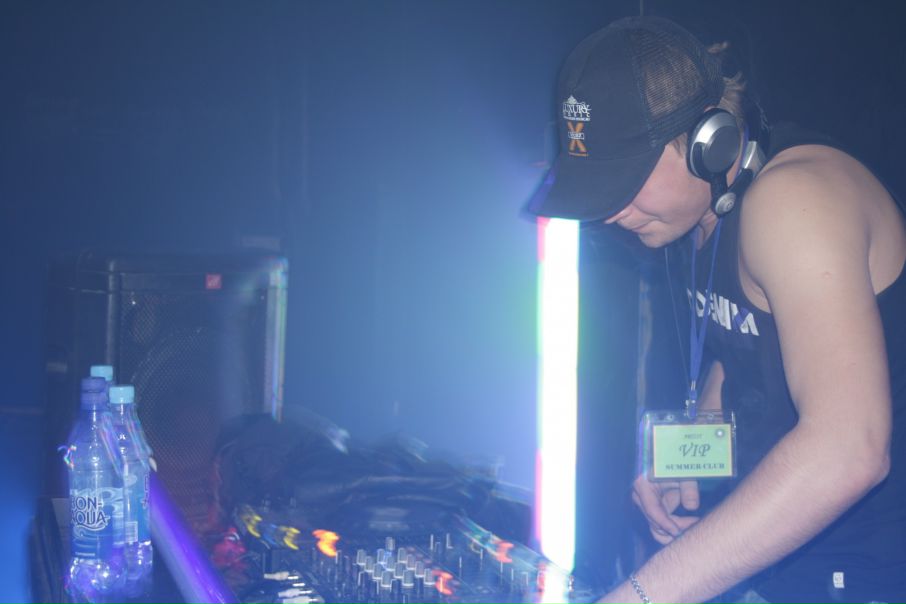 №127, Ромик Орешин №127, Ромик Орешин