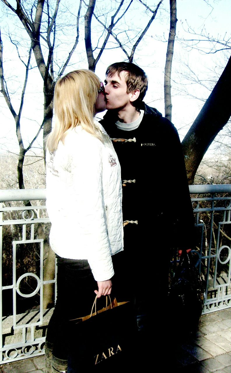 Alena Hultyaeva | London