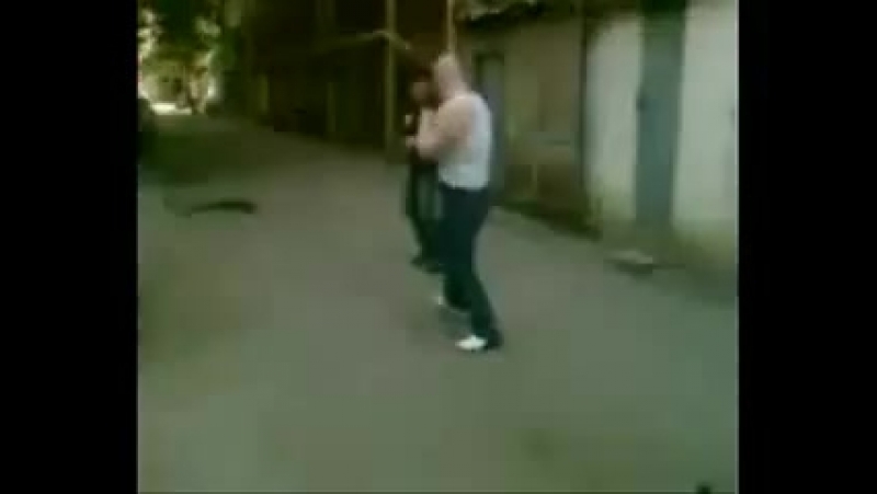 Армяни и Чеченцы vs Русские и скинхеды