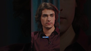 Какие девушки нравятся Олегу Шепс? / шоу Иды Галич «Есть Вопросики» #shorts