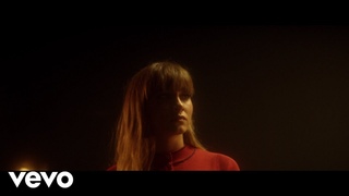 Aitana - Con La Miel En Los Labios (vdeo oficial)
